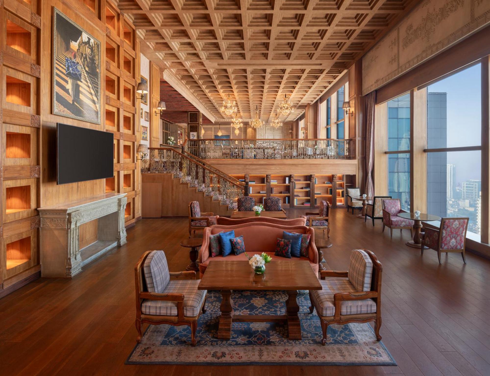 Hotel The St. Regis Bombay Exterior foto The Club Lounge at the 36th floor